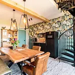 De Nieuwenhof 'de Voorkamer' Bed & Breakfast 3*