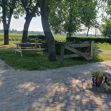 De Nieuwenhof 'de Voorkamer' Nocleg ze śniadaniem