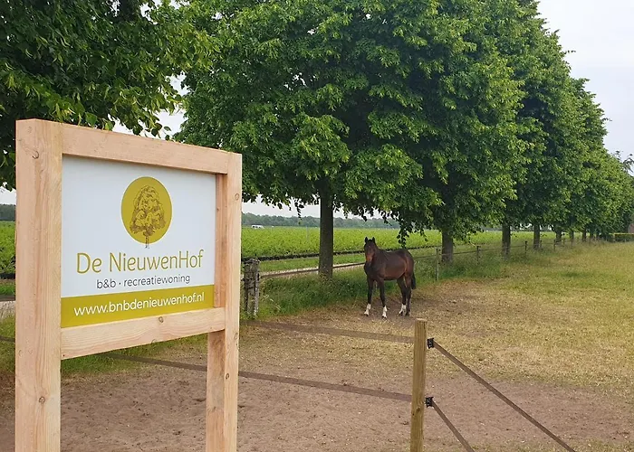 De Nieuwenhof 'de Voorkamer' 3*