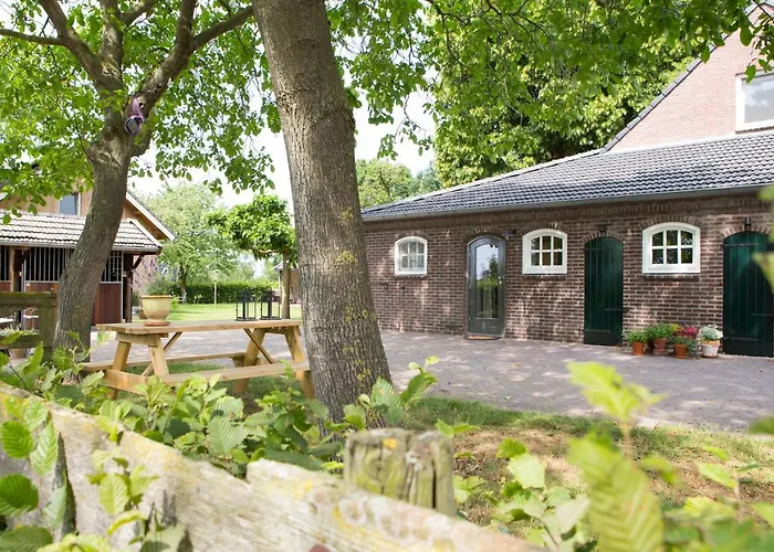 De Nieuwenhof 'de Voorkamer' 3*