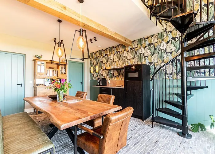 De Nieuwenhof 'de Voorkamer' Bed & Breakfast 3*