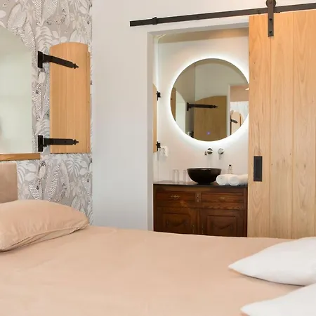 Bed & Breakfast De Nieuwenhof 'de Voorkamer' *
