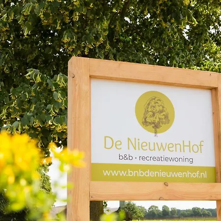 De Nieuwenhof 'de Voorkamer' *