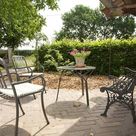 De Nieuwenhof 'de Voorkamer' Bed & Breakfast